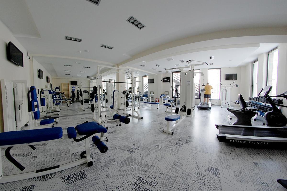 Aquarius Boutique Hotel Campulung Moldovenesc Luaran gambar