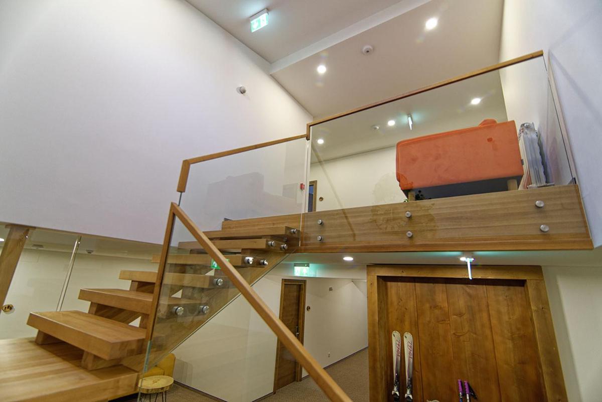 Aquarius Boutique Hotel Campulung Moldovenesc Luaran gambar