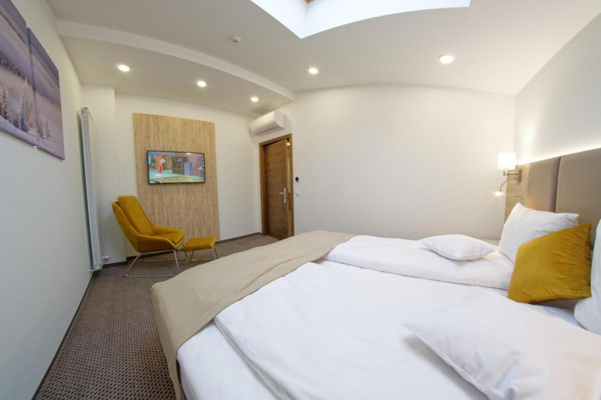 Aquarius Boutique Hotel Campulung Moldovenesc Bilik gambar