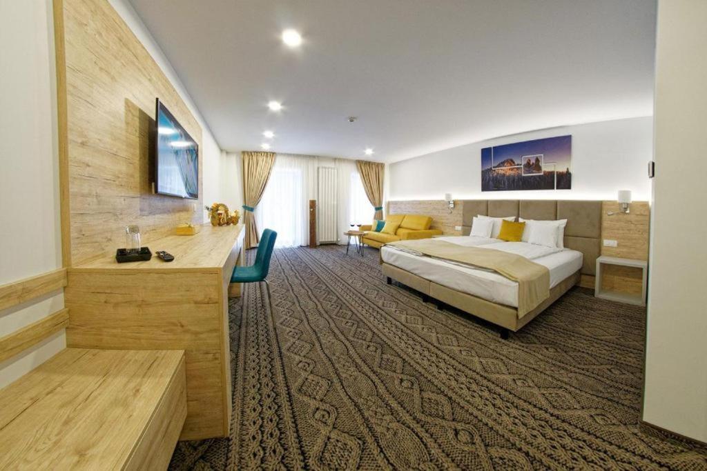 Aquarius Boutique Hotel Campulung Moldovenesc Bilik gambar